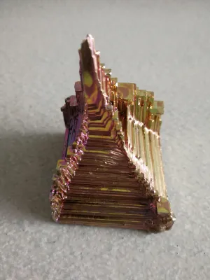 🍀 CC061 - Natural Bismuth Ore Crystal Ornament (Slightly flawed) 天然铋矿石晶体摆件 (微瑕)
