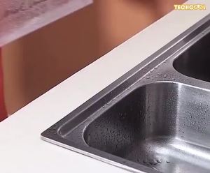 Water Splash Guard for Kitchen Countertop Stove Sink Bathroom Basin Transparent Water Anti-Splash Pad