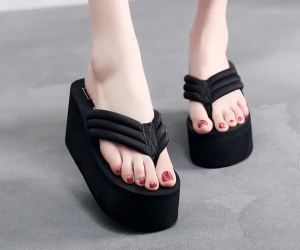[Free Shipping] Womens Summer Fashionable Outdoor Platform Thick-Soled Wedge Non-Slip Beach Sandals Beach Flip-Flops High-Heeled Sandals