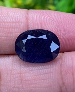 ไพลิน (Blue Sapphire) 8.78 กะรัต (Cts.) พลอยแท้ อัญมณีมงคลประจําวันเกิด เครื่องประดับพลอย