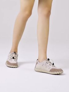 【Genuine】Jeep Womens Outdoor Training Shoes Lightweight Non-Slip Summer Breathable Thick-Soled Casual Versatile Hiking Shoes