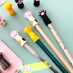 6Pieces Cartoon Cats Claw Pencil Caps Chewing-proof Silicone Pencil Tip Protector Covers for Kid Student Class Reward