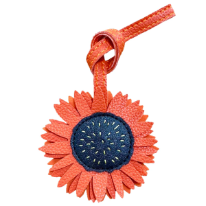 PU Leather Sunflower Pendant Key Holder Car Key Chain Bag Accessory Handcrafted Keyring Accessory For Women Men