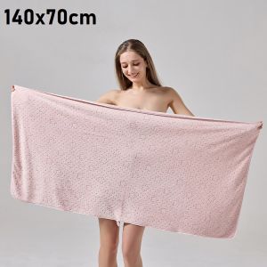 Coral Fleece Bath Towel with Jacquard Star Pattern Quick-Dry Absorbent Towel LW009