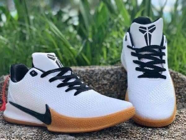 Kobe white and outlet black