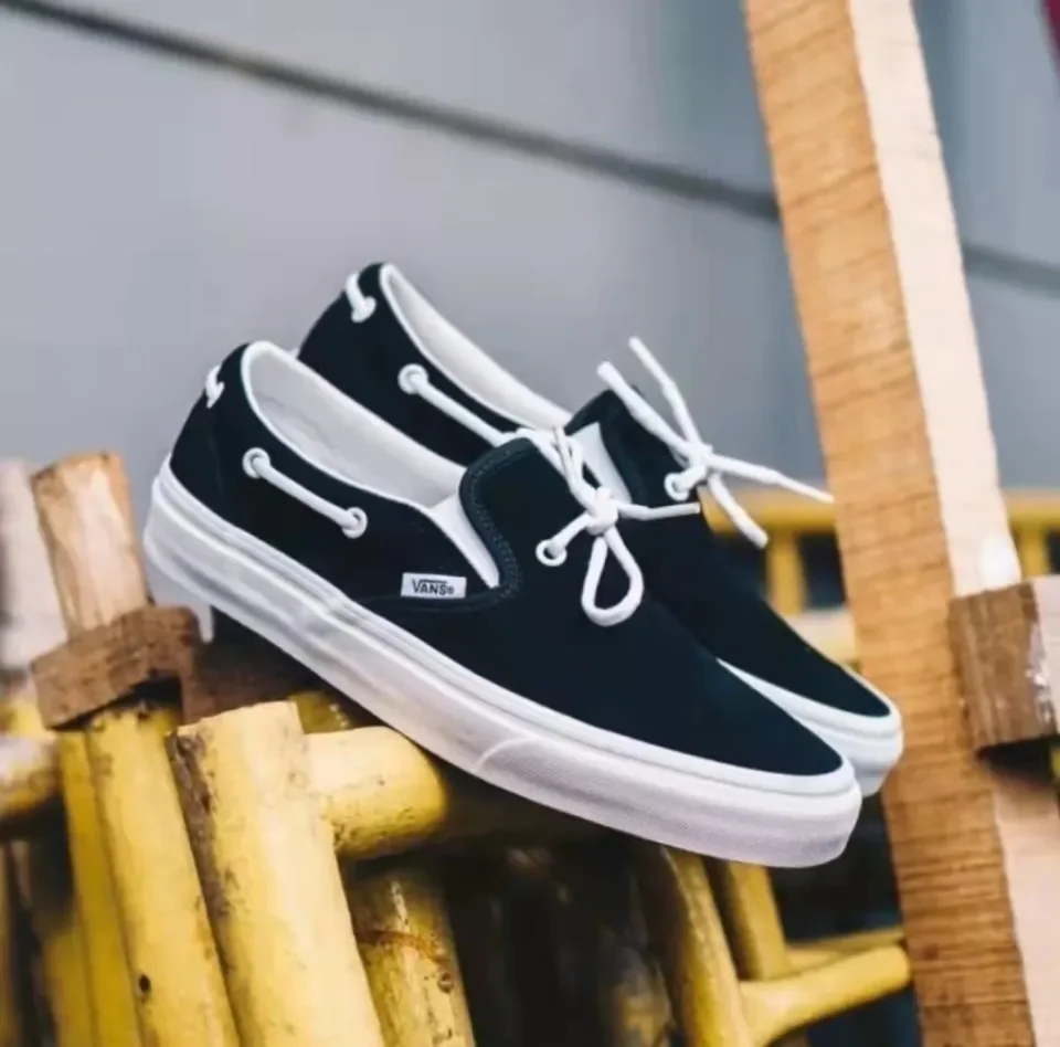 Vans classic black top price