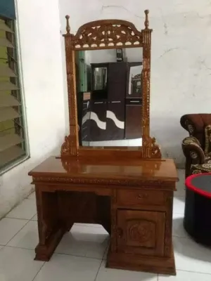 meja rias kecil / meja rias Rahwana setengah biro / meja rias kayu jati