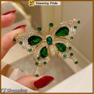 [Towering Pride] Classic Exquisite Butterfly Brooches Pins Women Shiny Rhinestone Insect Lapel Pins Badges Party Banquet Jewelry Accessory Gift