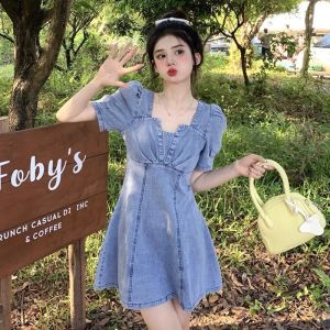 ชุดเดรสยีนส์ ทรงกระโปรงทรงบาน คอวี (Size : S-XL) แขนสั้นพองยกไหล่ ซิปด้านหลัง ใส่ง่ายมีความพริ้ว