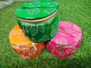 Traditional Kalamkari Bangle Pouch | Available in Vibrant Colours | Ideal Single-Piece Gift Option for Wedding Festive & Return Gifts (Pack of 1 pc)
