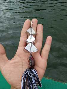 Umpan Gabus/Toman Buzzbait Tiga Propeller Alure