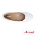 Aerosoft (แอโร่ซอฟ) รองเท้าพยาบาล รองเท้าหนังสีขาว / สีดำ รุ่น CW3433. 
