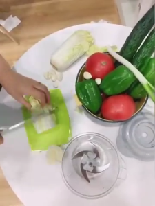 Convenient Kitchen Chopper Manual Practical Mincer Plastic Texture Suitable for Quick Meal Preparation