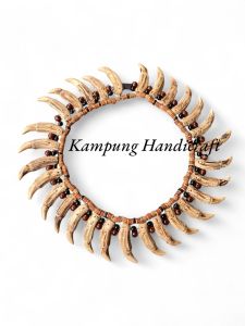 Kalung etnik suku dayak kalimantan borneo replik