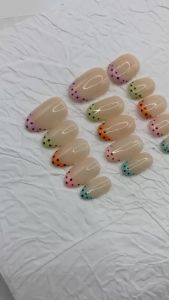 Colorful Polka Dot French Press On Nails Short Round Handmade Fake Nails Nude Glossy Reusable False Nails
