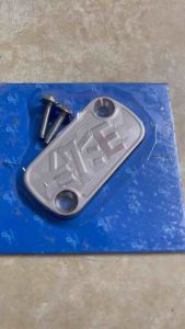 Nắp dầu inox 304 có ốc salaya  honda và yamaha (phụ tùng dọn xe)