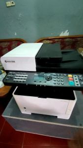 Kyocera m2040dn sehat normal second fotocopy siap kerja usaha