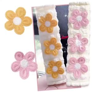 Cute Flower Seat Belt Cover Pad (2 in a Pack) Car Seatbelt Covers for Women Shoulder Strap Pads Soft Protector (Black Colorful)