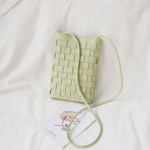 ถักเปีย กระเป๋าสะพายข้างผู้หญิง สไตล์เกาหลี เรียบง่าย 6 สี หนังPU กระเป๋าใส่โทรศัพท์มือถือแบบพกพา