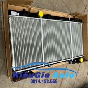 Két nước Ford Laser 1999-2005