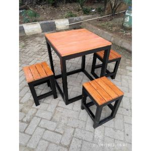Meja Makan / Cafe set 1 meja + 3 Kursi