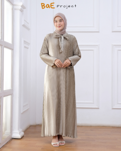 FREE BOX CANTIK! INNER DRESS MEWAH - MADINA PLEATS SAGE OLIVE Raya Collection - Dress Gamis Lebaran Mewah Maxmara Silk/Satin/Shimmering Plisket Muat BB 60 KGPremium Elegan Simpel Fit to XL Muat BB 60 kg