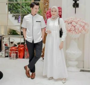 COUPLE MONIKA Terbaru Termurah Terlaris Kekinian Dan Berkualitas Pembayaran Bisa Cod ( Bayar Di Tempat ) Bahan PREMIUM Lembut Tidak Panas Dan Elegan Di Pakai