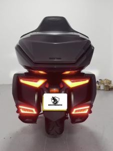 JAYIFor Honda Goldwing Gold Wing GL1800 Tour 2018-2023 2022 2021 Motorcycle Rear Saddlebag Saddle Bag Turn Signal LED Lights Lamp