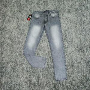 JG Denim - Celana jeans cuttingan Slimfit/Meral enak di pakai nyaman bahan tebal dan lembut gramasi 135oz warna black jazz