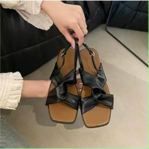 Dép sandal nữ quai xoắn da mềm cực êm  dép quai hậu đế bệt  2 màu dễ mang