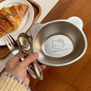Bộ Chén Muỗng Nĩa Hello Kitty Cho Bé | BỘ 3 MÓN Inox – Chén 2 Tai Cầm Bộ Đồ Ăn Dặm Xinh Xắn
