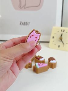 WH 2/1Pcs 3D Printed Ice Cream Keychain - DIY Button Keycap - Keyboards Toys - Stress Relief - Clickable Fingertip Gadget - Hangable Portable - Clicker Sensory Toy