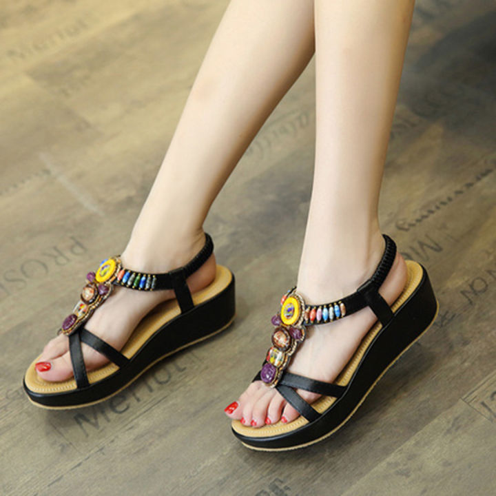Sandal%20n%E1%BB%AF%20%C4%91%E1%BA%BF%20b%E1%BB%87t%20cao%20c%E1%BA%A5p,%20D%C3%A9p%20n%E1%BB%AF%20quai%20h%E1%BA%ADu%20%C4%91%E1%BA%BF%20xu%E1%BB%93ng%20%C4%91i%20bi%E1%BB%83n%205cm.%20-%20Image%204