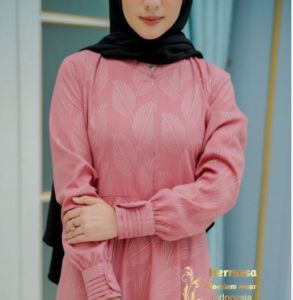 Gamis embos hermosa motif daun warna dusty pink-Gamis syari busui premium bahan wolfis-Pakaian wanita