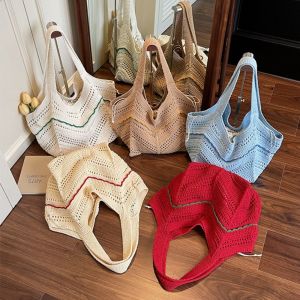 PUREGLOW ความผ่อนคลาย กระเป๋าโครเชต์ ทำมือ โบฮีเมียน กระเป๋าถัก ใหม่ กลวง กระเป๋าสะพายไหล่แบบถัก การเดินทาง