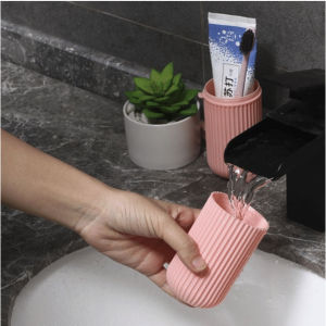 Tempat Sikat Gigi Odol Traveling Portable Tabung