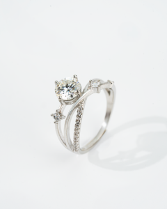 MINIMALIST LAB 925 Sterling Silver Aveline 1ct Moissanite Crosslight Ring Cincin Moissanite