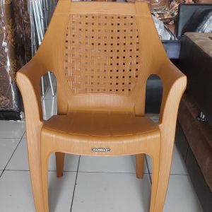 kursi plastik napolly pangeran