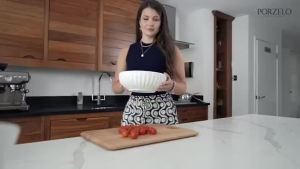 Dailyhome White Ceramic Serving Bowl Extra Large Porcelain Salad Mixing Bowl