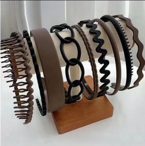 Hairband Fashion Cute Frosted Headband Simple Nonslip Hairbands Women Plain Teeth Comb Hair Hoop Accessories Women Lady Girls Plastic Headband Teeth Comb Hair Hoop Non-slip Headband with Teeth for Women Girls