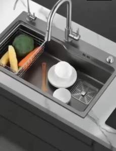 Chậu rửa bát 1 hố lớn 75x46cm VIHAN mã số VHS-7546 inox 304 phủ nano chống trầy xước chống bám bẩn bồn rửa bát nano màu đen 1 hộc to sang trọng đẳng cấp thiết kể kiểu dáng hiện đại. Bồn rửa bát 1 ngăn lớn