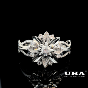 V610 Vòng tay nữ đính đá CZ cao cấp thiết kế tinh tế nhẹ nhàng UHA