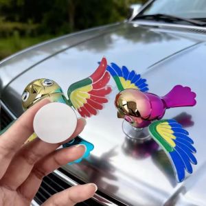 2025 New Simulated Flying Bird Car Ornament Wings Can Swing Wind-Powered Bird in Flight Decor Car Motorcycle Bicycle Decor