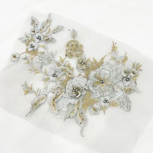 SWEET Flower Lace 3D Embroidered Patches 3D Flowers Colorful Sequined Beaded Lace Applique Beautiful Multi-functional Sewing On Patches Wedding Dress