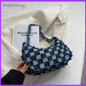 กระเป๋าสะพายข้างลำลองสำหรับผู้หญิงในผ้ายีนส์คลาสสิกที่มีพื้นที่เก็บของกว้างขวาง