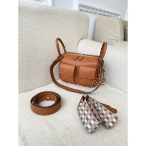 TAS SELEMPANG KULIT WANITA | AUGUST SUMMER | CAMPUS STYLE