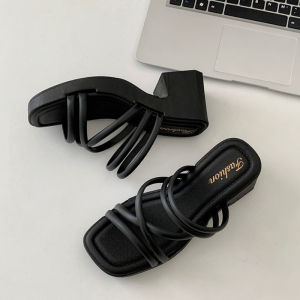 LH.Shoess NEW รองเท้าแฟชั่นผู้หญิง ดีไซน์เสริมส้นสวยๆ สาวๆสายหวานไม่ควรพลาดสายคาดเป็นเส้นไขว้ดูดี วัสดุเป็นยาง ทนทานใช้งานยาวๆ พร้อมส่ง 4 สี กดตะกร้าได้เลย