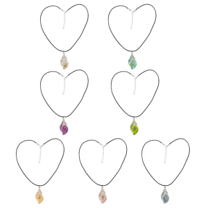 Resin Sea Snail Pendant Necklace Handcrafted Resin Shell Necklace Accessory with Coastal Vibes for Gift Giving