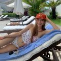 bikini lifeส่งไวจากไทย ชุดว่ายน้ำบิกินี่ทูพีช เกาะอก bikini set two piece ลายสตรอเบอร์รี่น่ารัก มีฟองน้ำ. 