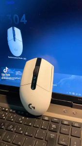 Chuột không dây gaming logitech g304 2nd 95%